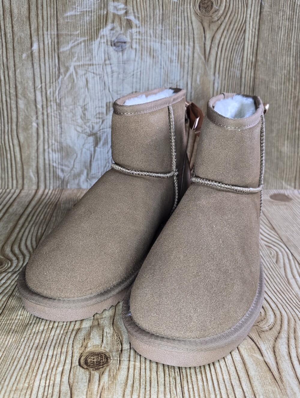 Dream Pairs Cozy Women's Ankle Boots Size 10 NIB